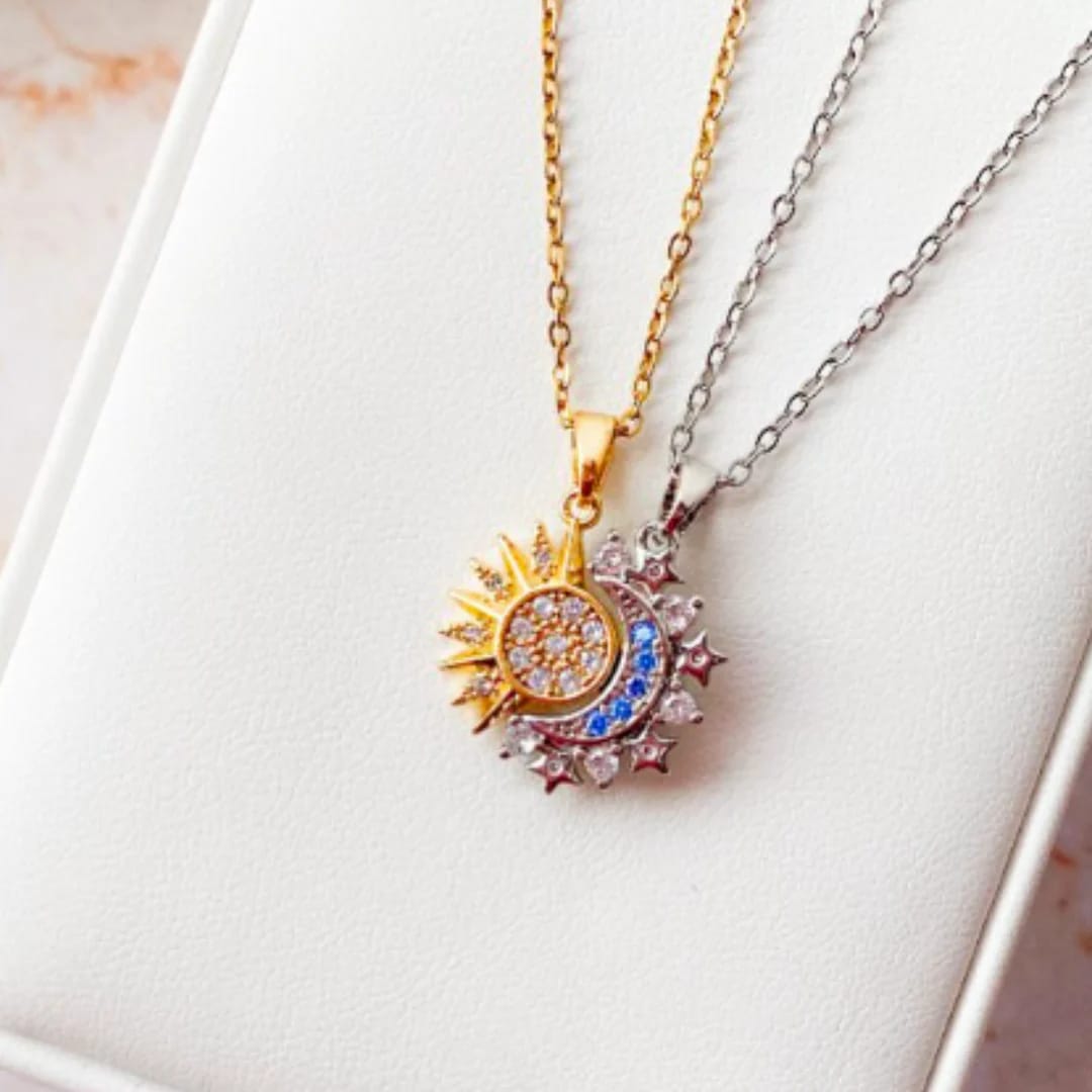 Collar Eclipse Eterno™ Sol & Luna | "El símbolo que representa el nacimiento de un amor eterno".